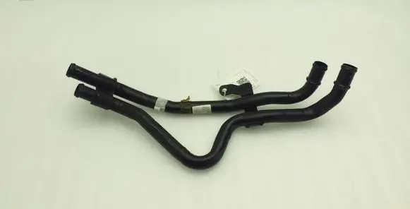 Porsche Cayenne (92A) Engine coolant pipe/hose 7P5121070J