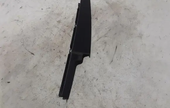 Seat Ibiza V (KJ) Front door glass trim molding 6F0837901