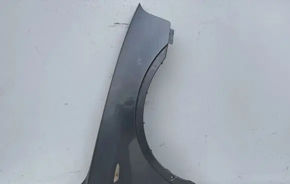 BMW X3 E83 Fender