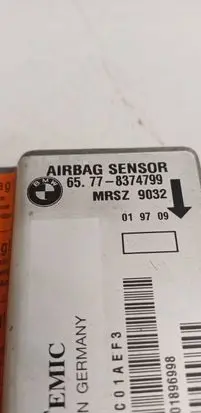 BMW 5 E39 Airbag control unit/module 8374799