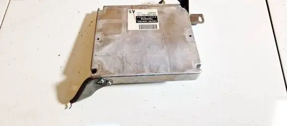 Toyota Avensis T250 Engine control unit/module 8966105a52 mb175800-4000