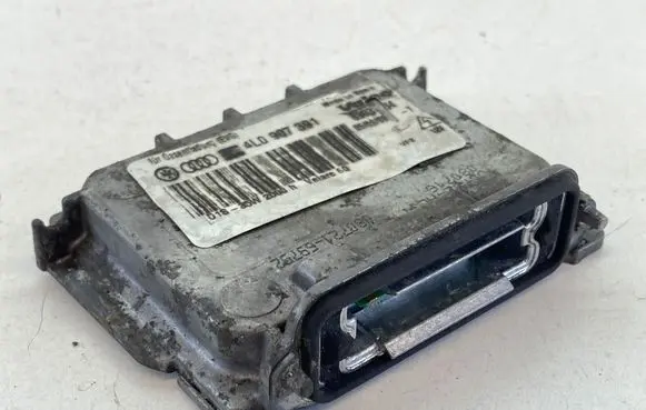 Volkswagen PASSAT B6 Headlight ballast module Xenon 4L0907391