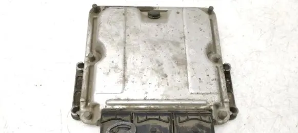 Renault Laguna II Engine control unit/module 0281010637 8200211711