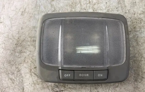 KIA Carens I Rear seat light