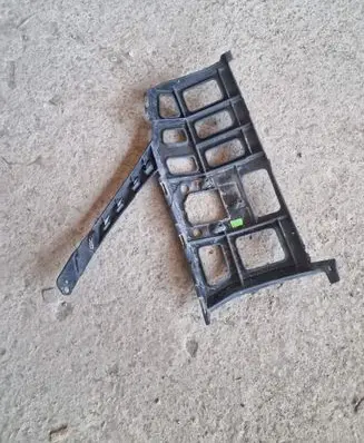 Skoda Octavia Mk3 (5E) Front bumper mounting bracket 5E0807055F