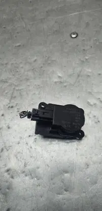 Ford Focus Air flap motor/actuator AV6N19E616AA