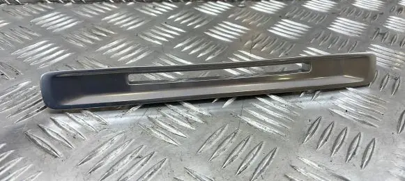 Volvo XC60 Radio/GPS head unit trim 30755619