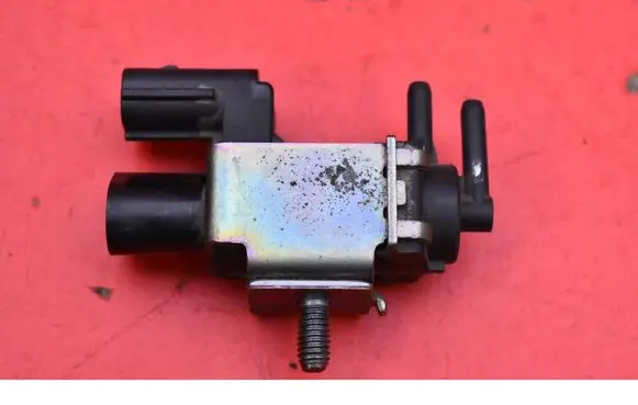 KIA Sportage Vacuum valve 