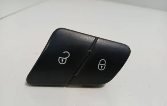 Volkswagen PASSAT B6 Central locking switch button 3C0962125b