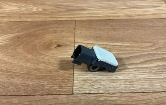 Volvo V70 Airbag deployment crash/impact sensor 31264395