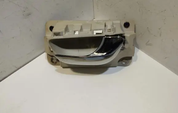 Volvo S80 Rear door interior handle 09170046
