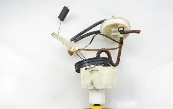 Audi A4 S4 B5 8D In-tank fuel pump 8D0201319