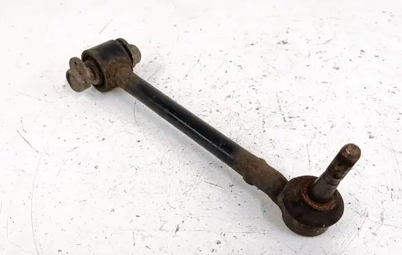 Rear control arm