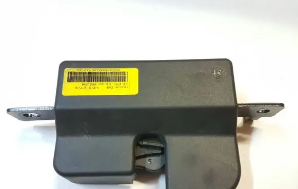 Alfa Romeo Giulia Seat back rest lock catch 05053323900 85630