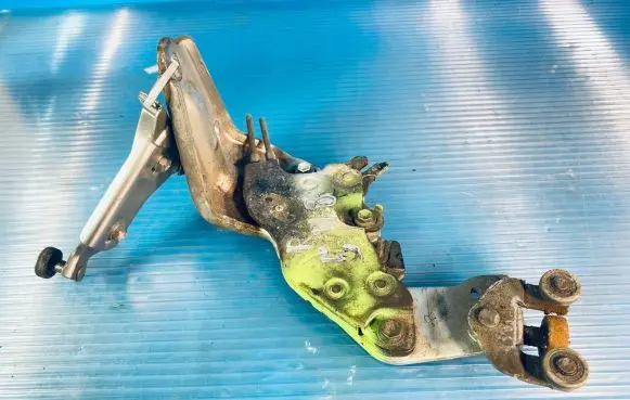 Toyota Previa (XR30, XR40) II Sliding door middle rail 