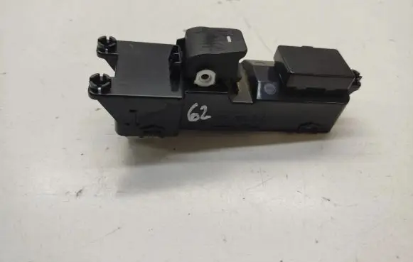 Hyundai Tucson TL Electric window control switch 93580D3031