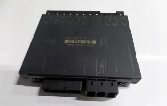 Mercedes-Benz S W220 Seat control module 2208201285W220