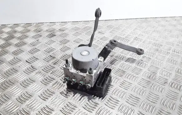 Ford Fiesta ABS Pump J1BC2B373GB J1BC2C219GB