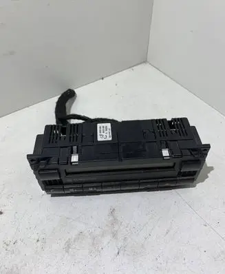 Volkswagen PASSAT B5.5 Climate control unit 3B1907044H