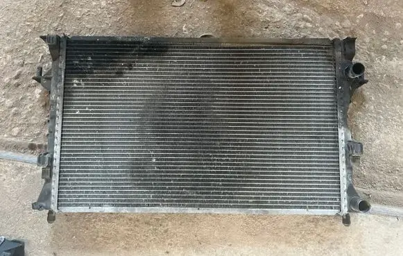 Renault Laguna II Coolant radiator