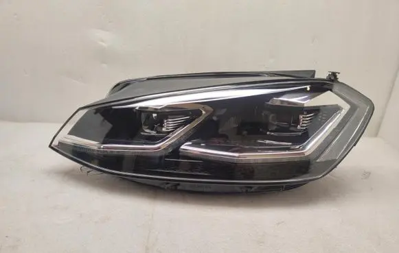 Volkswagen Golf VII Headlight/headlamp