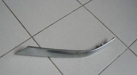 Hyundai Santa Fe Front bumper upper radiator grill 86375S1010 86375S1020