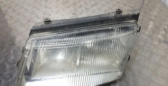 Volkswagen PASSAT B5 Headlight/headlamp