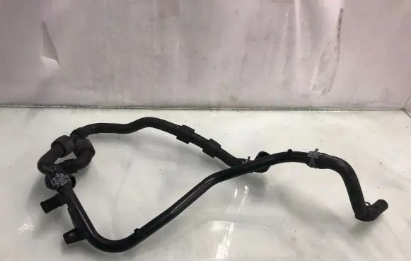 Seat Arona Engine coolant pipe/hose 05c121070A
