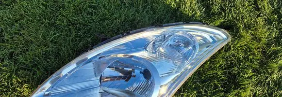 Suzuki Swift II Headlight/headlamp 5R8T6020S00M