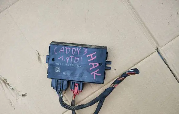 Volkswagen Caddy Tow bar trailer control unit/module 1K0907383E