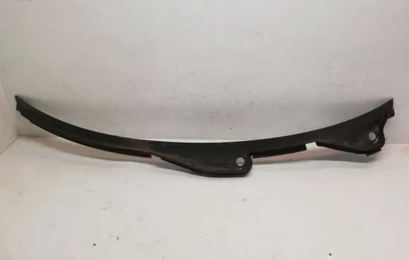 Audi A4 S4 B8 8K Wiper trim 8K1819403