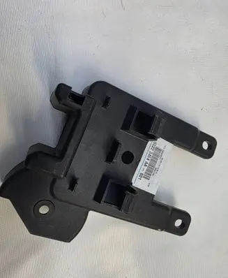 Jeep Grand Cherokee Front bumper mounting bracket 68223484AA