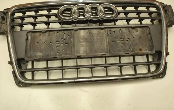 Audi A4 S4 B8 8K Front bumper upper radiator grill 8K0853651