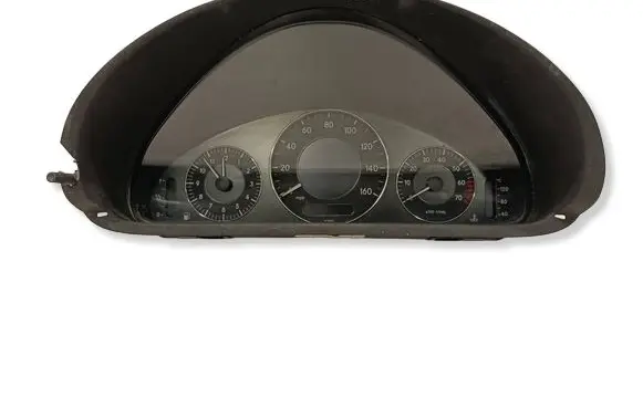 Mercedes-Benz CLK A209 C209 Speedometer (instrument cluster) A2095407411 110080282008