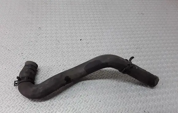 Nissan Note (E11) Engine coolant pipe/hose