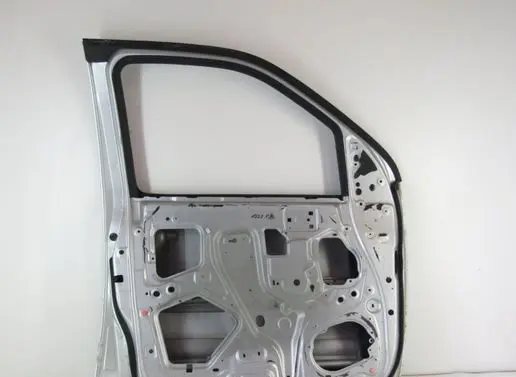 Nissan Pathfinder R51 Front door