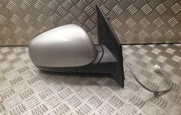 Front door electric wing mirror