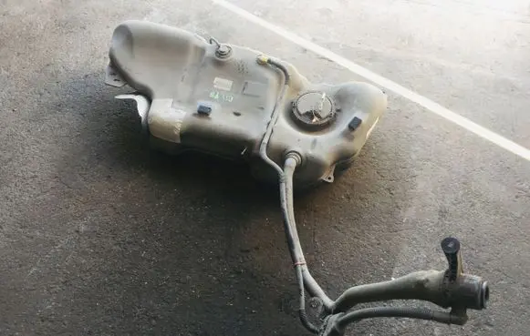 Citroen DS4 Fuel tank 