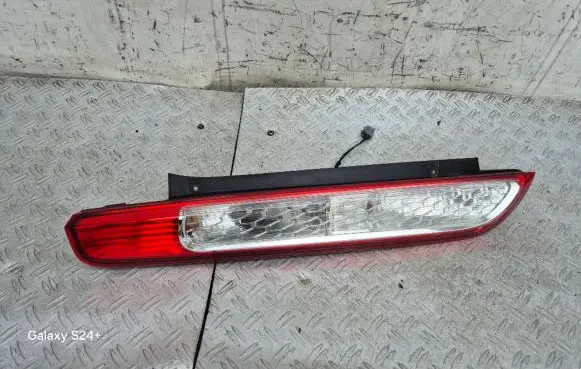Ford Focus Rear/tail lights 8M5113405AD 8M5113405A 0374D