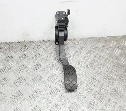 Volkswagen Polo IV 9N3 Accelerator throttle pedal 0281002374 2721503F 200174Y