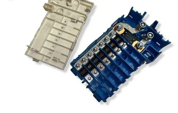 BMW X5 E53 Fuse module 8387543