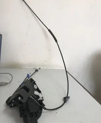 Ford Focus Rear door lock 30799324