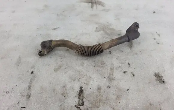 KIA Ceed EGR valve line/pipe/hose 30A10
