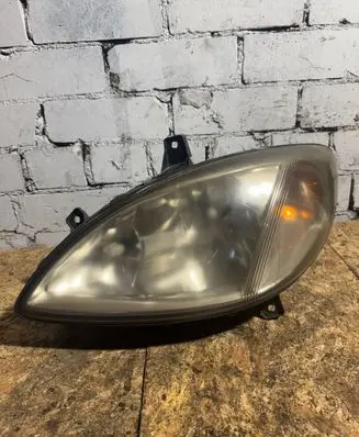 Mercedes-Benz Vito Viano W639 Headlight/headlamp 24670300