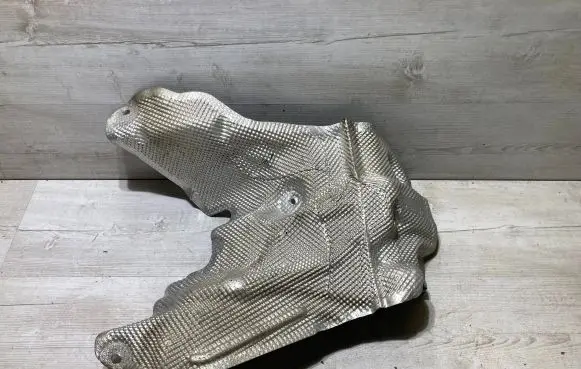 BMW X1 F48 F49 Heat shield in engine bay 7290728