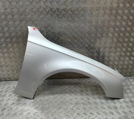 Lexus RX 450H Fender 8K0821106A