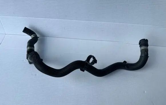 Renault Trafic III (X82) Engine coolant pipe/hose