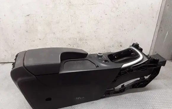 Opel Insignia A Center console 