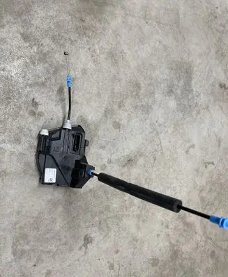 Land Rover Range Rover Velar Rear door lock J8A224994AD