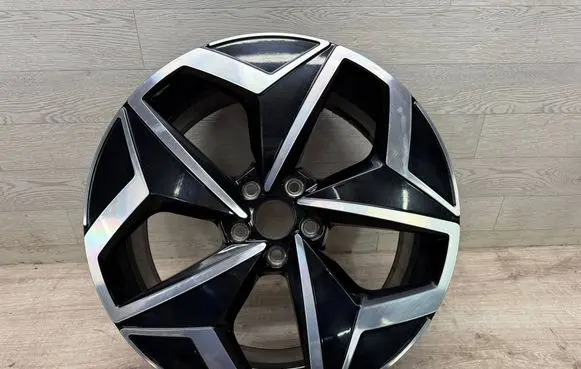 Volkswagen ID.3 R19 alloy rim 10A601025